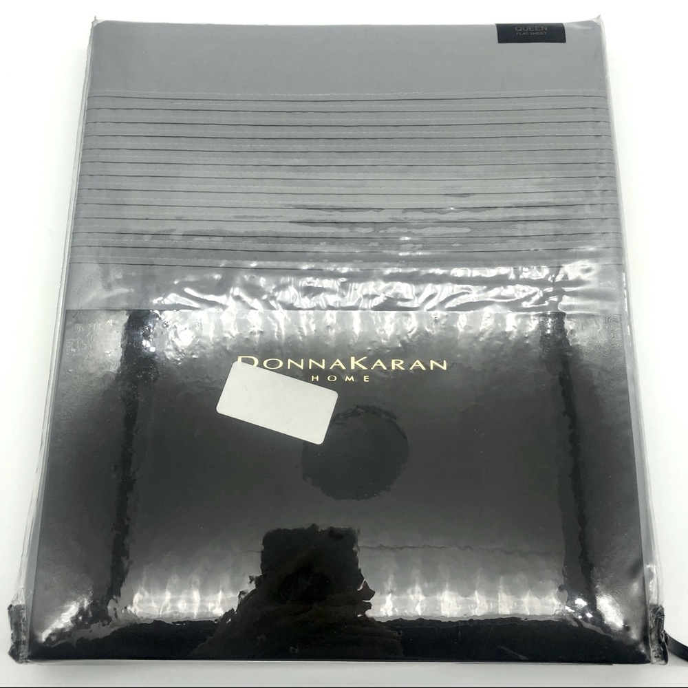 NWT Donna Karan "Modern Classics" Tailored Pleat Queen Flat Sheet, Mercury